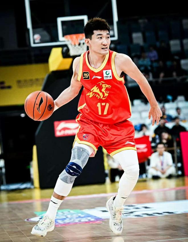 关于里程碑夜！四川男篮官宣签约，NBA季后赛赛前刷纪录，态度坚定，赛程密集仍需轮换的信息