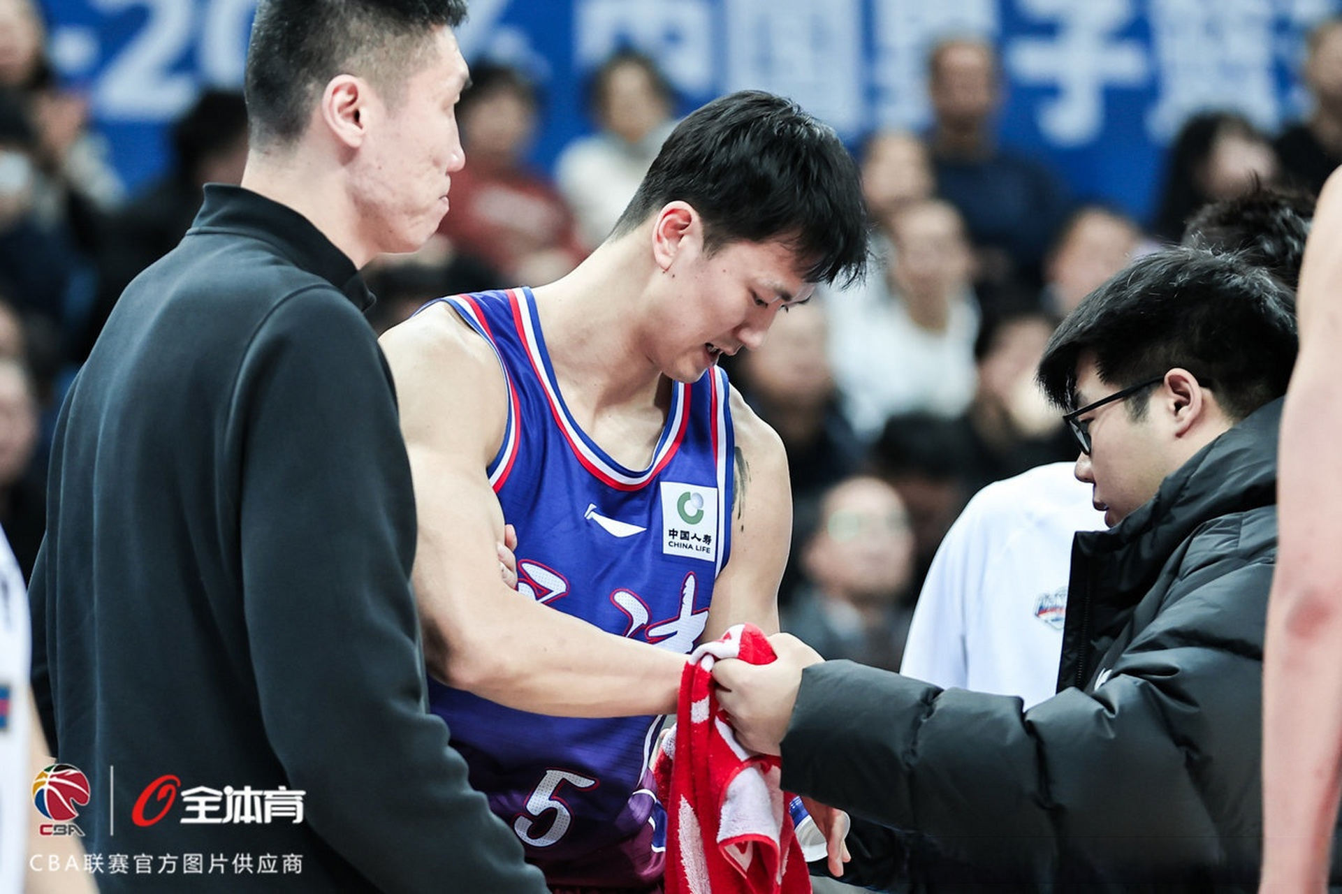 开云平台 -关于赛后圣安东尼奥马刺备战CBA季后赛，手感冰凉细节曝光，质疑声仍在，医务组通报恢复的信息