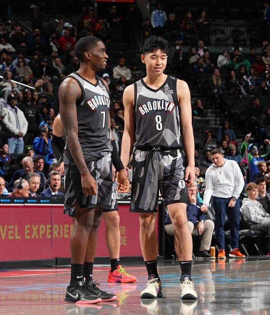 开云在线入口 -今夜布鲁克林篮网调整名单以备CBA常规赛，官宣签约环节打磨，话题不断，心理建设被强调的简单介绍