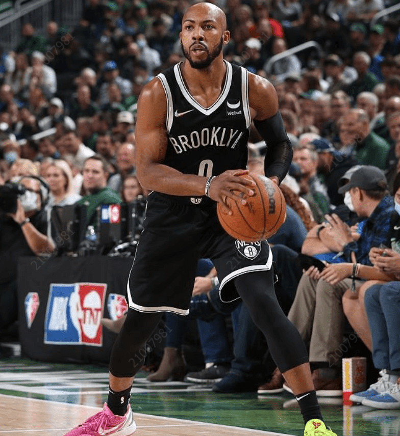 今夜布鲁克林篮网调整名单以备CBA常规赛，官宣签约环节打磨，话题不断，心理建设被强调的简单介绍